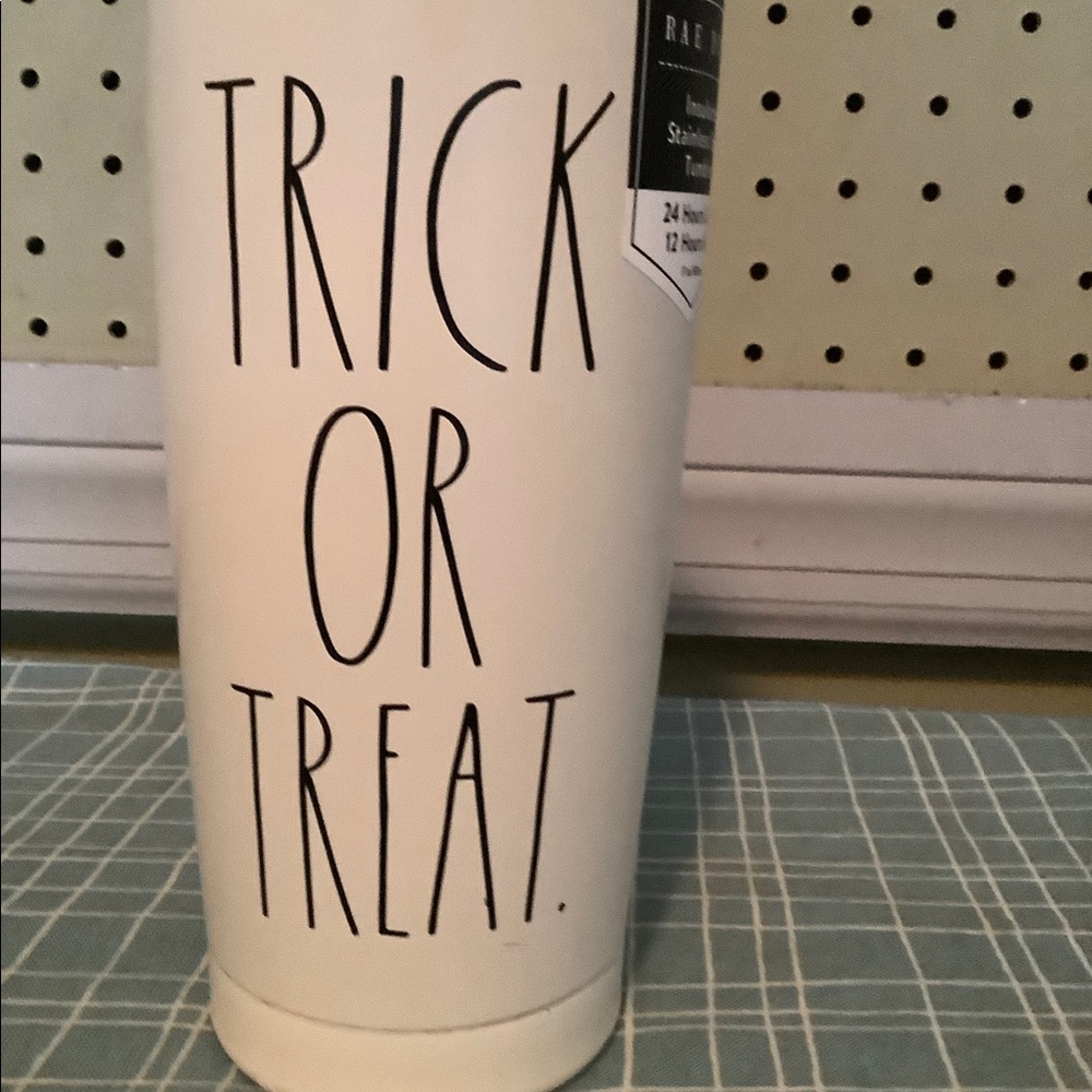 Rae Dunn Trick or Treat 17 oz tumbler